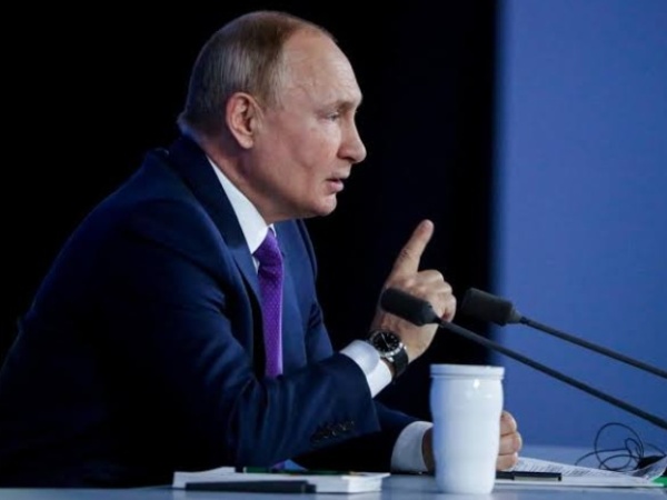 Putin vows no more manoeuvres near Ukraine: Report.